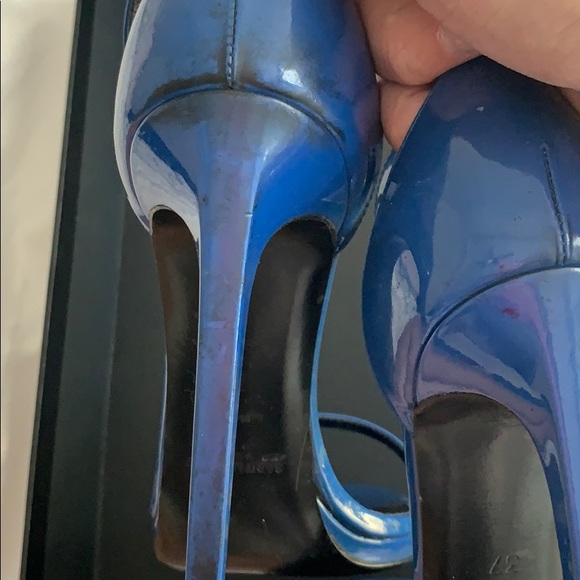 SAINT LAURENT strappy heels - Picture 7 of 9